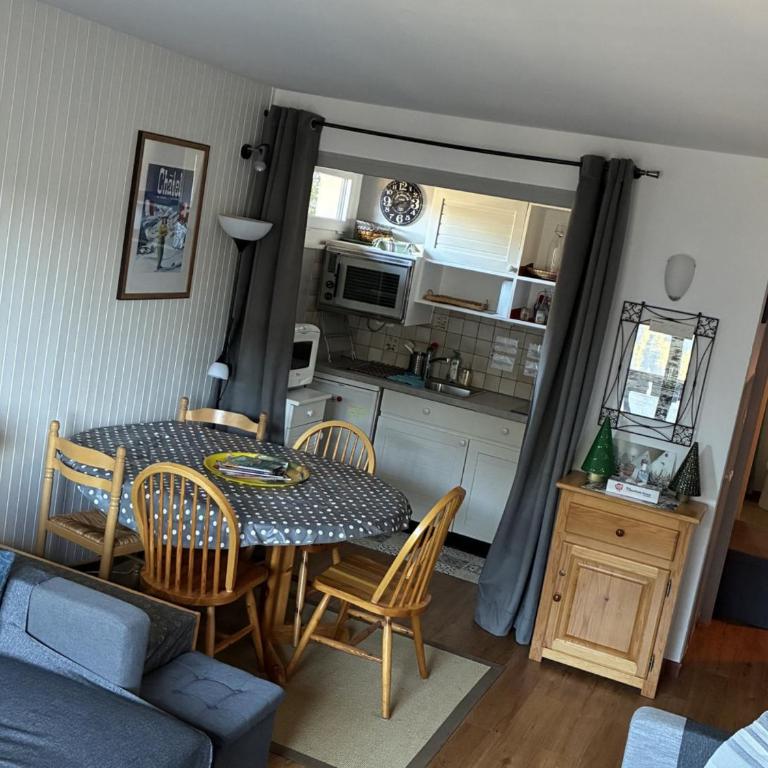 Appartement cosy 5 personnes, proche télécabine, balcon ouest - FR-1-676-11 - Appartement - 15