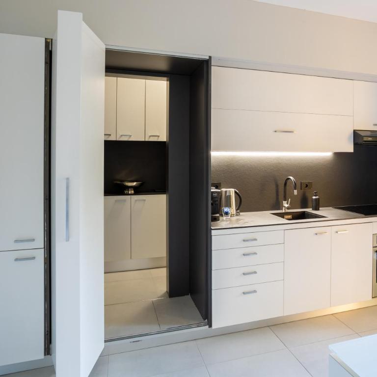 Elegant & Comfortable Modern Home with swimming pool - Two-Bedroom House - 2