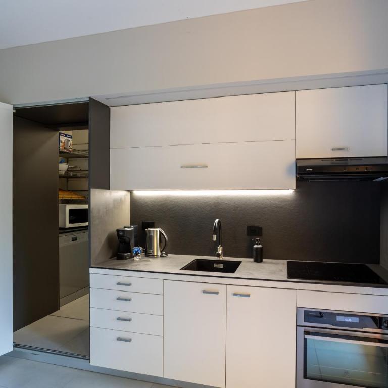 Elegant & Comfortable Modern Home with swimming pool - Two-Bedroom House - 6