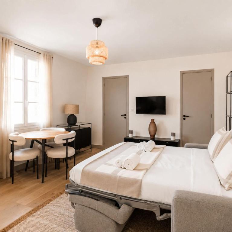Stunning property near Arc de Triomphe - Appartement - 28