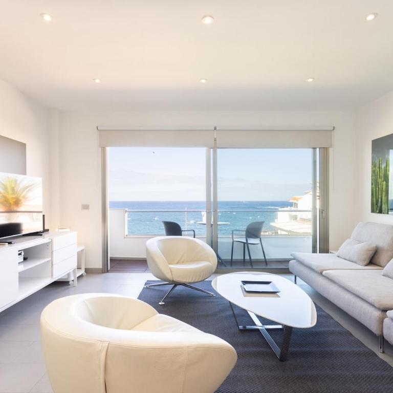 Luxury Penthouse with Sea Views and Terrace La Caleta - Apartment - auf 2 Etagen - 43