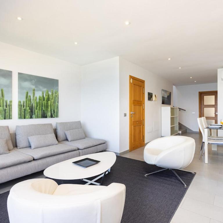 Luxury Penthouse with Sea Views and Terrace La Caleta - Apartment - auf 2 Etagen - 28