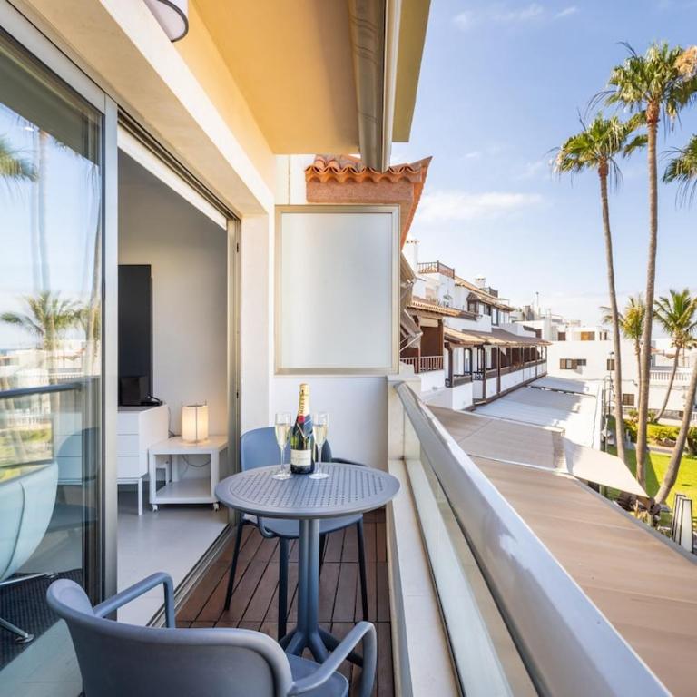 Luxury Penthouse with Sea Views and Terrace La Caleta - Apartment - auf 2 Etagen - 26