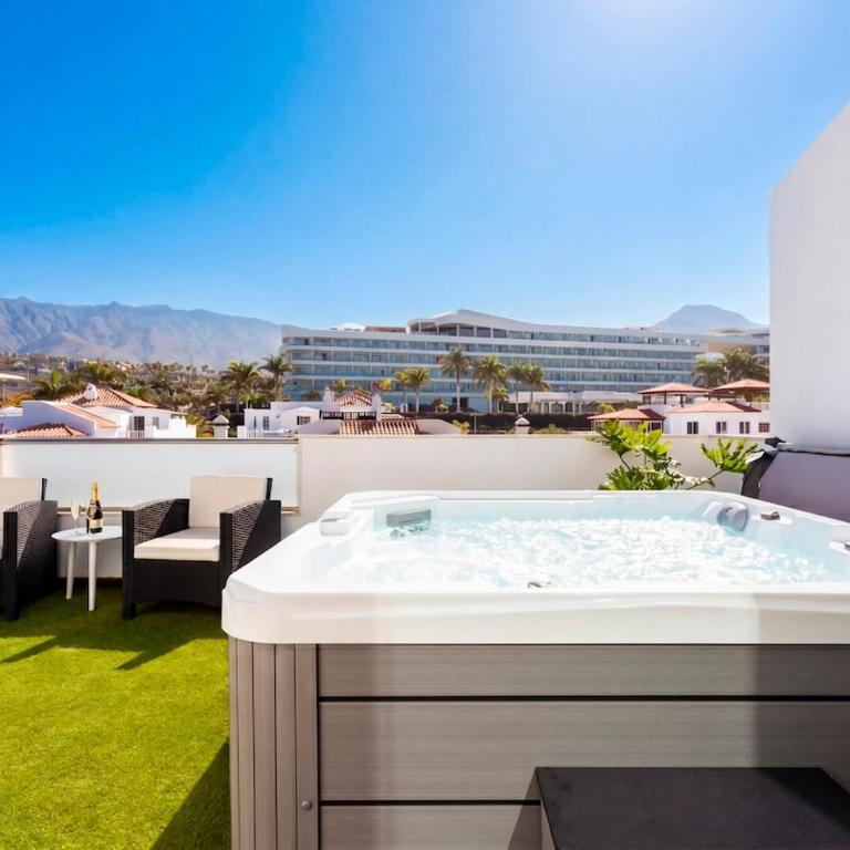 Luxury Penthouse with Sea Views and Terrace La Caleta - Apartment - auf 2 Etagen - 22