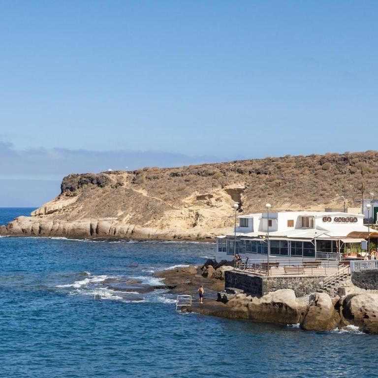 Luxury Penthouse with Sea Views and Terrace La Caleta - Apartment - auf 2 Etagen - 7