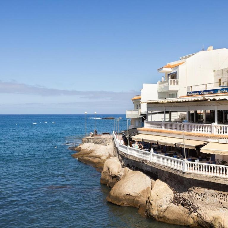 Luxury Penthouse with Sea Views and Terrace La Caleta - Apartment - auf 2 Etagen - 5