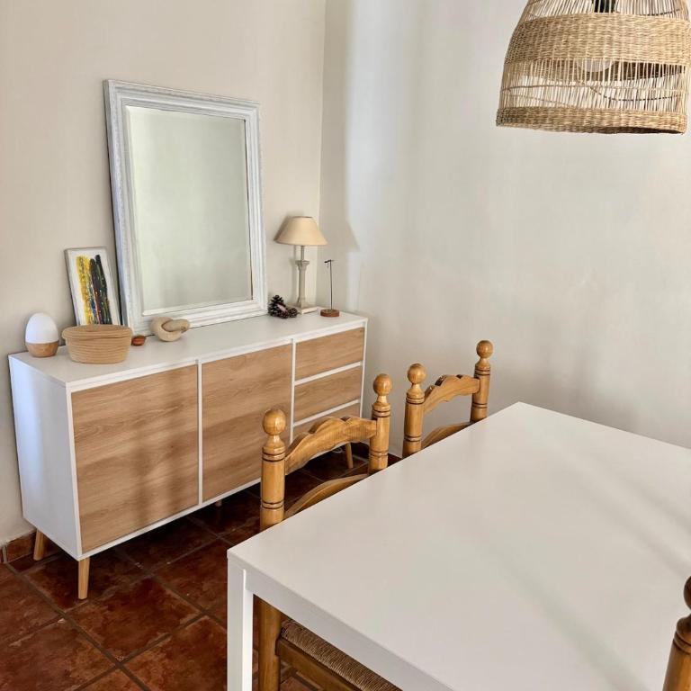 Modern, Pool and Sea within walking distance, Parking - Appartement 2 Chambres - 8