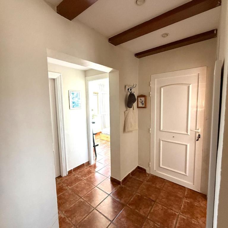 Modern, Pool and Sea within walking distance, Parking - Appartement 2 Chambres - 13