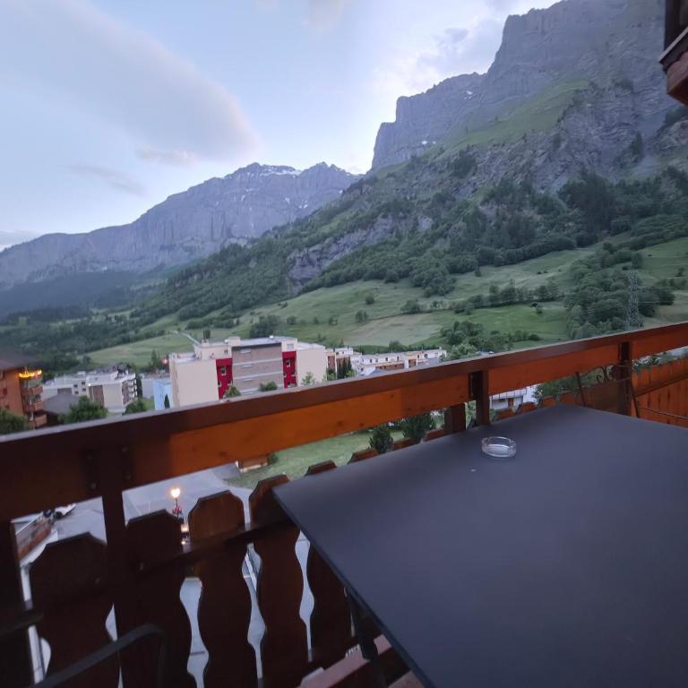 Residenz Ambassador 5 Sterne Luxus Apartments in Leukerbad mit Wellness & Fitness - Apartment mit 2 Schlafzimmern - 6