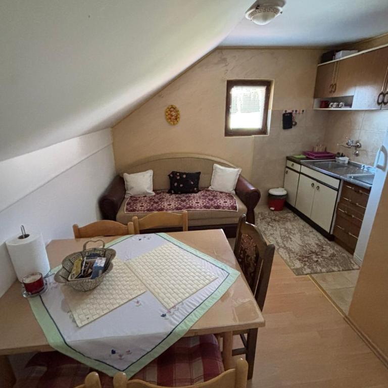Apartmani Rada - Suite mit 2 Schlafzimmern - 1