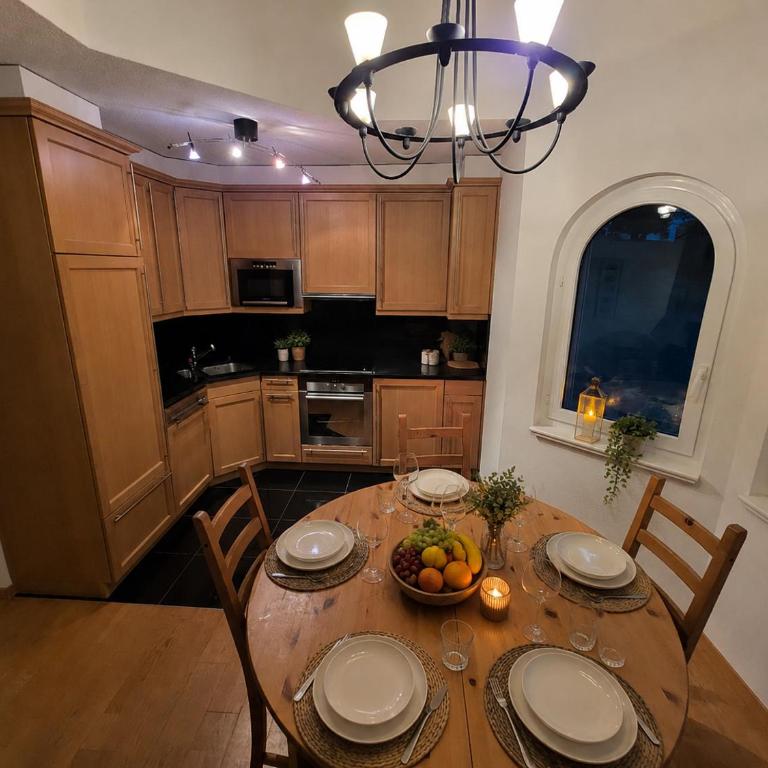 Residenz Ambassador 5 Sterne Luxus Apartments in Leukerbad mit Wellness & Fitness - Apartment mit 2 Schlafzimmern - 10