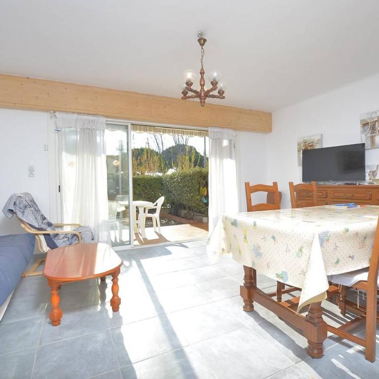 Lou Paradou - T2 rdc, 50m de la plage, 5 personnes - One-Bedroom Apartment - 11