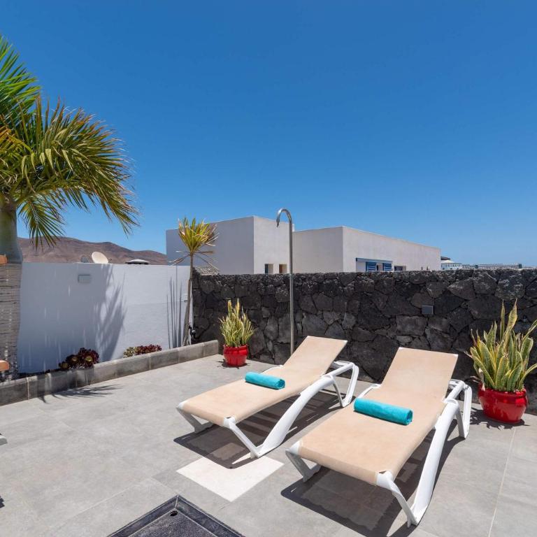 Villa Bella - Sea Views Near Marina Rubicon by Villas Now Ltd - Villa - 15