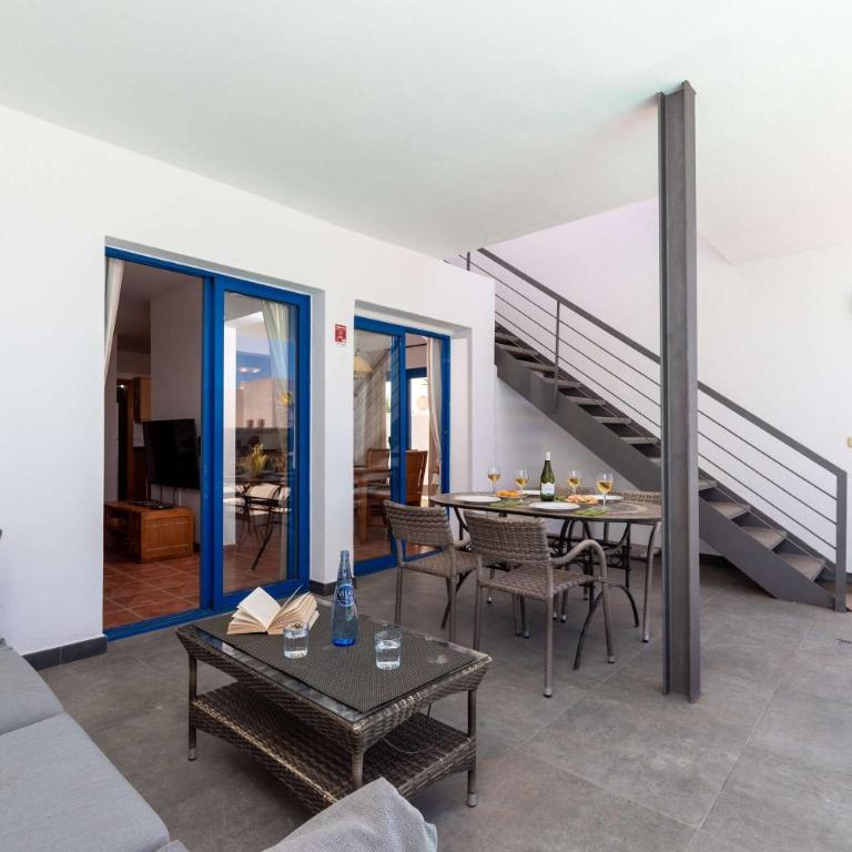 Villa Bella - Sea Views Near Marina Rubicon by Villas Now Ltd - Villa - 18