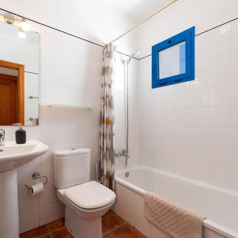 Villa Bella - Sea Views Near Marina Rubicon by Villas Now Ltd - Villa - 29