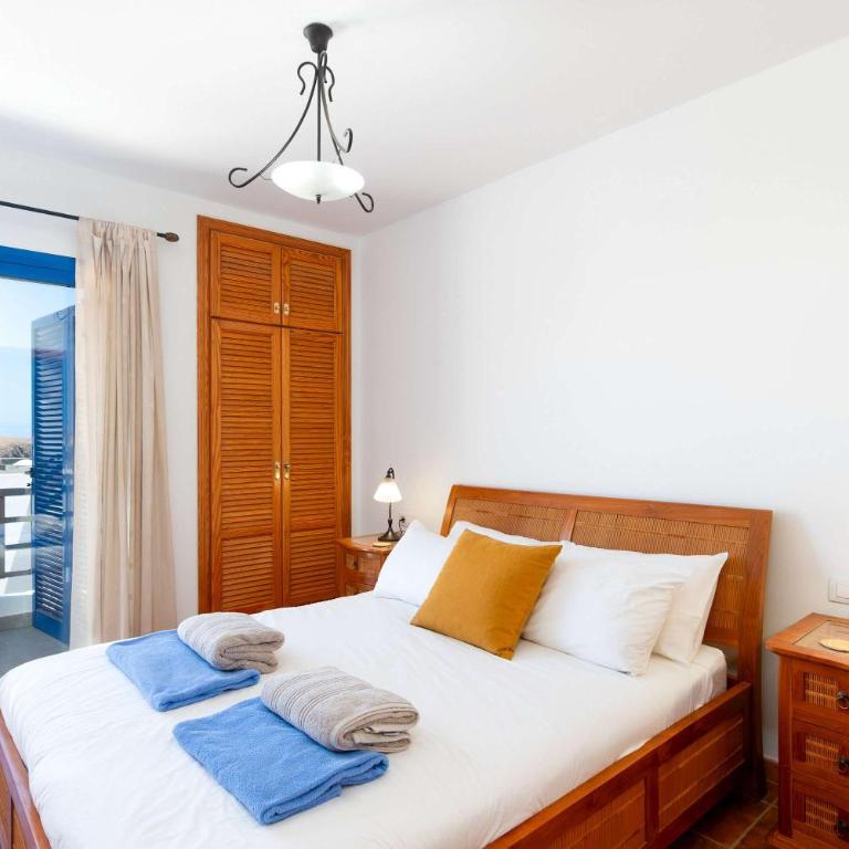 Villa Bella - Sea Views Near Marina Rubicon by Villas Now Ltd - Villa - 36