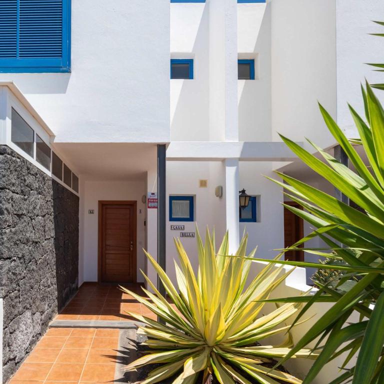 Villa Bella - Sea Views Near Marina Rubicon by Villas Now Ltd - Villa - 38