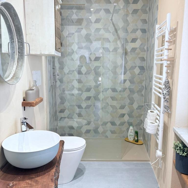 Casa Robleto - Two-Bedroom House - 18