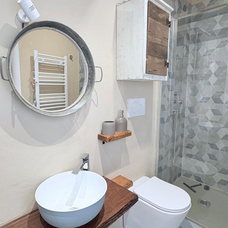 Casa Robleto - Two-Bedroom House - 17