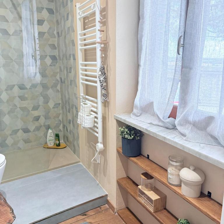 Casa Robleto - Two-Bedroom House - 25
