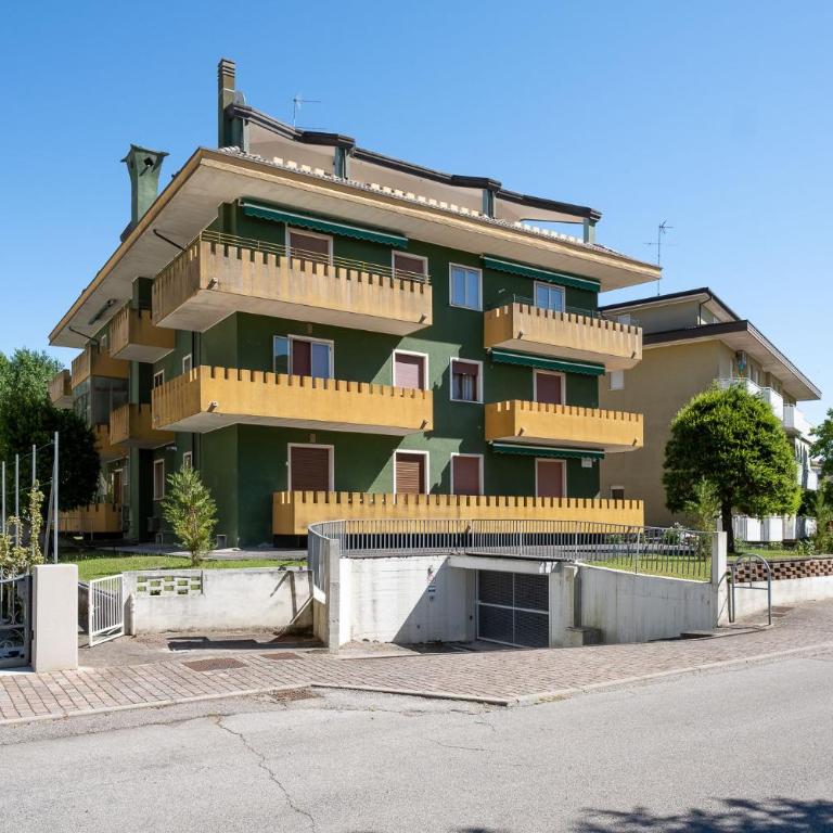 Condominio Le Rose - Appartamento con 2 Camere da Letto - 1
