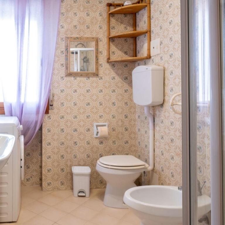 Condominio Le Rose - Appartamento con 2 Camere da Letto - 8