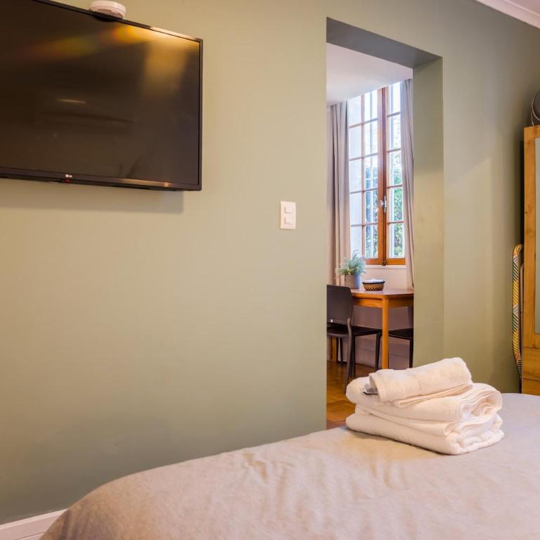 Chic 1BR Suite in Salvador Sleeps 3 Near Metro - Studio - 17
