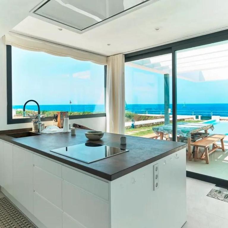 Villa de diseño moderno con piscina - Villa con piscina privada - 17