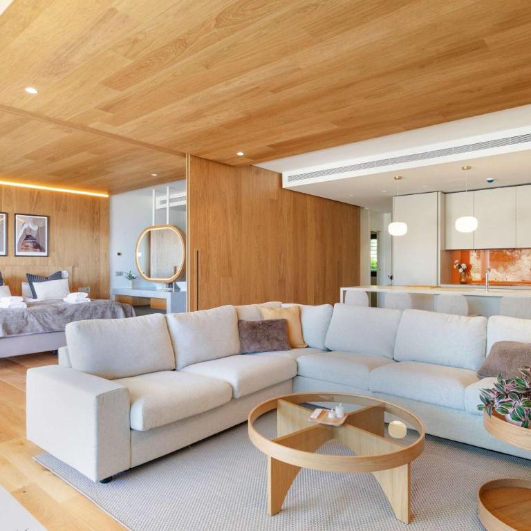 Luxury 2BR Retreat with Private Plunge Pool - Casa Aura - Appartement - 4