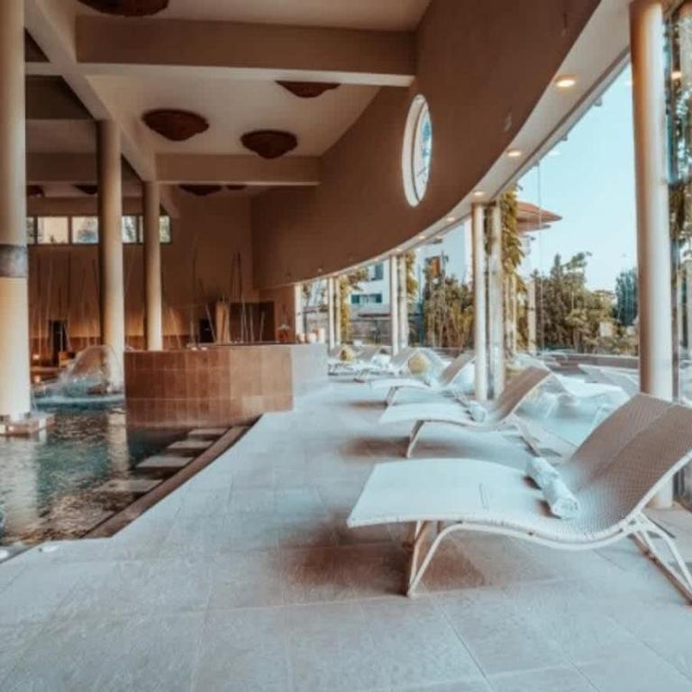 Luxury 2BR Retreat with Private Plunge Pool - Casa Aura - Appartement - 20