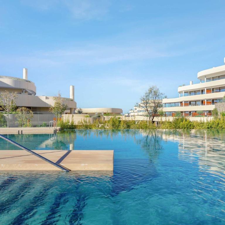 Luxury 2BR Retreat with Private Plunge Pool - Casa Aura - Appartement - 29
