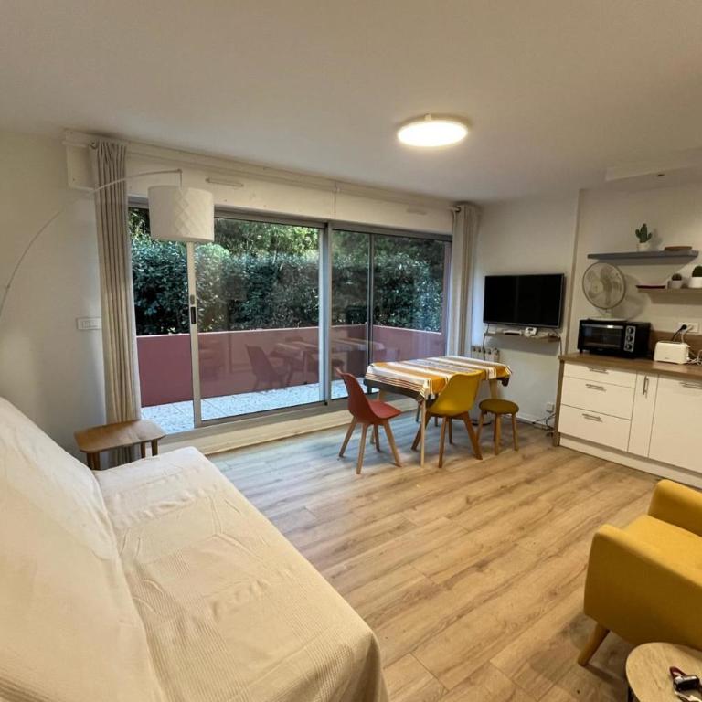 Studio with terrace 200m from the beach - Estudio - 13