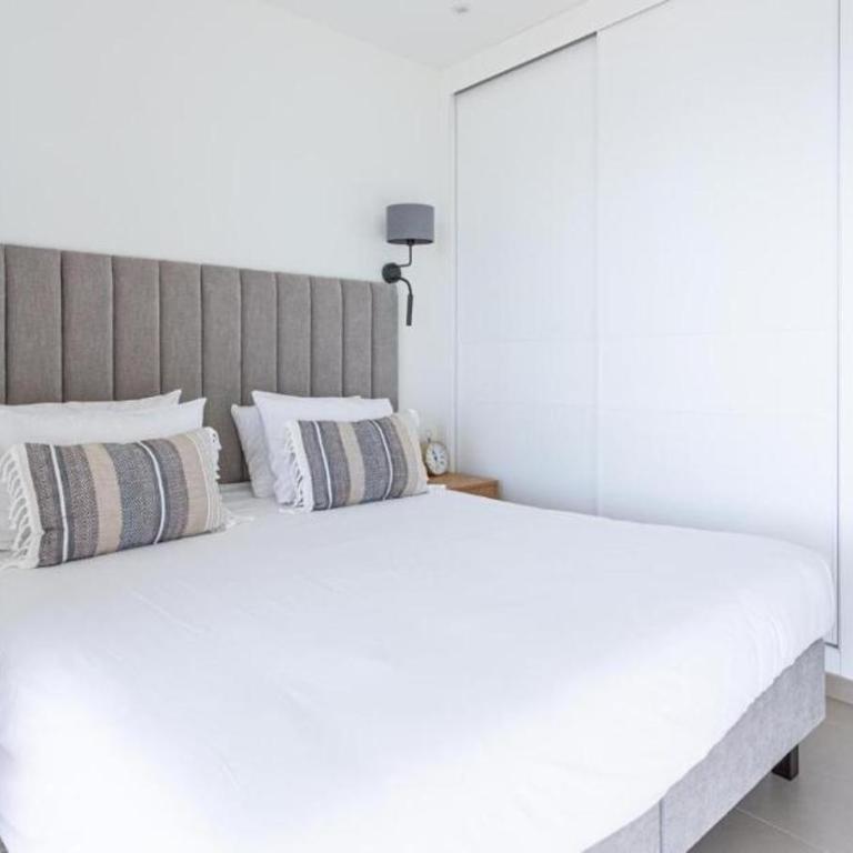 Intempo Apartment by Leo Apartments - Two-Bedroom Apartment with Balcony and Sea View - 15