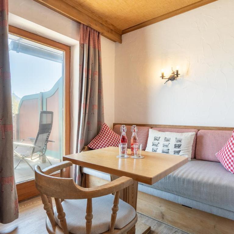 Dreimäderlhaus - Das vegetarische Boutique Hotel - Comfort Doppelzimmer mit Balkon und Seeblick - 11