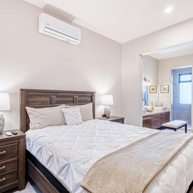 Stunning Oceanfront Luxury Apartment with spacious balcony– Perfect for Families - Casa - 12