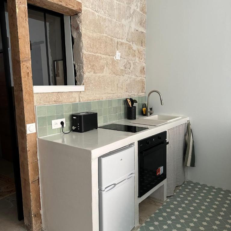 L'Écusson vert - One-Bedroom Apartment - 8
