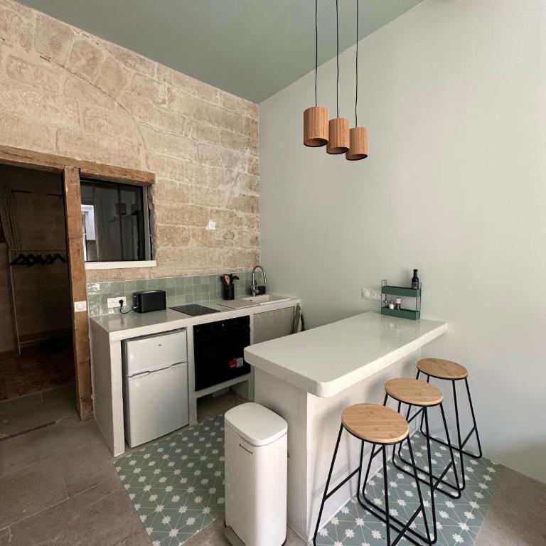 L'Écusson vert - One-Bedroom Apartment - 9