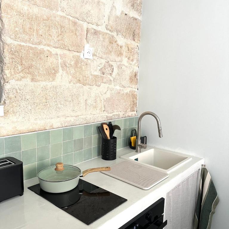 L'Écusson vert - One-Bedroom Apartment - 18
