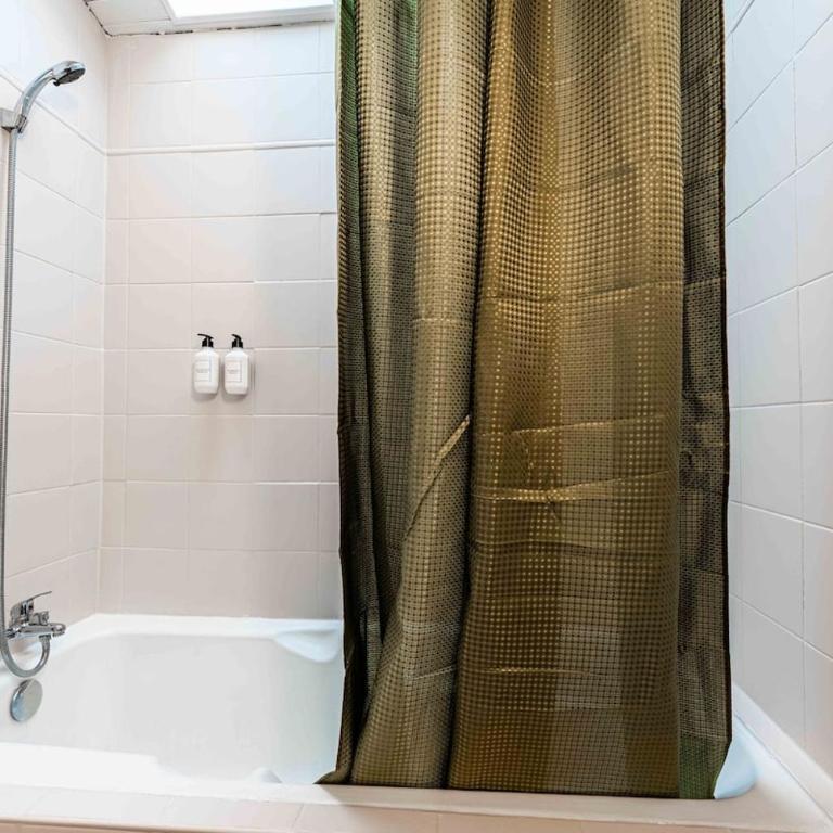 Air-conditioned two-room apartment Free parking Close to Aude - Two-Bedroom Apartment - 20