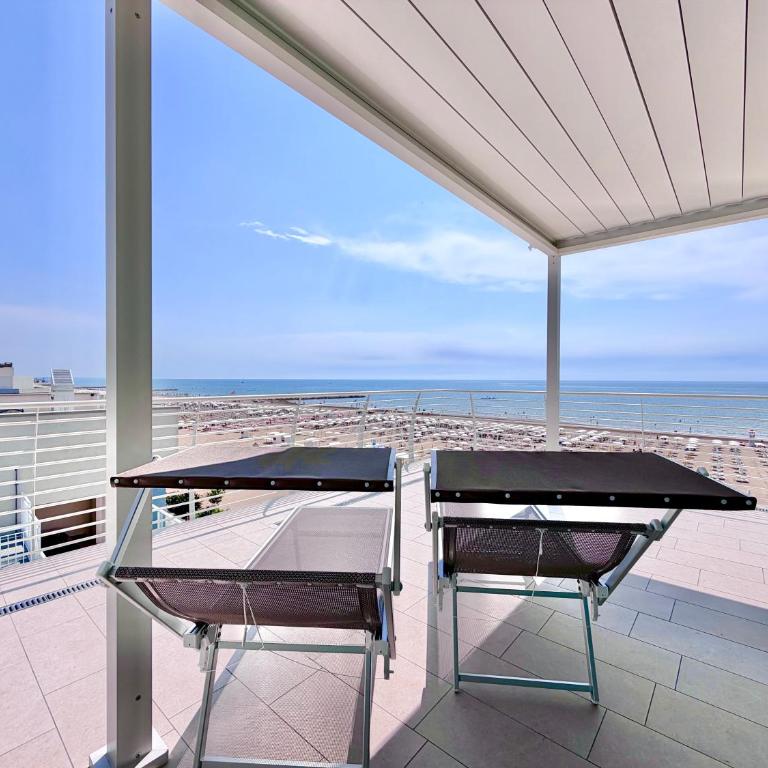 Hotel Royal Garnì - Suite con Vista Mare - 11