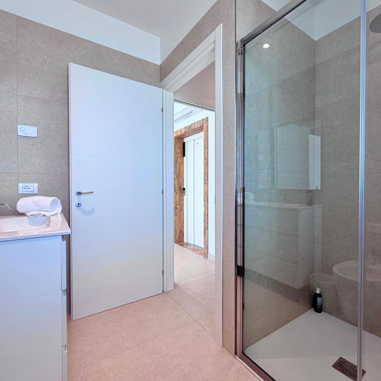 Hotel Royal Garnì - Suite con Vista Mare - 10