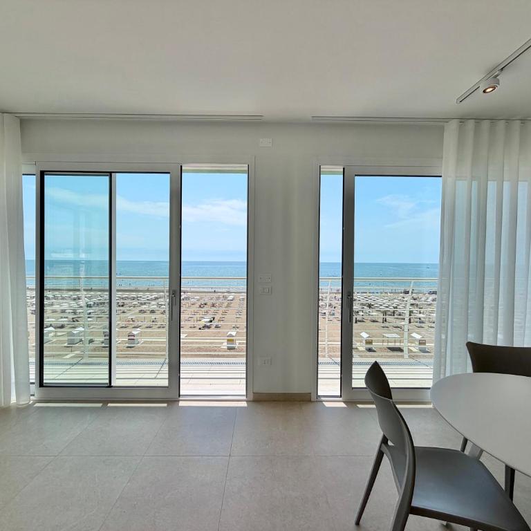 Hotel Royal Garnì - Suite con Vista Mare - 1