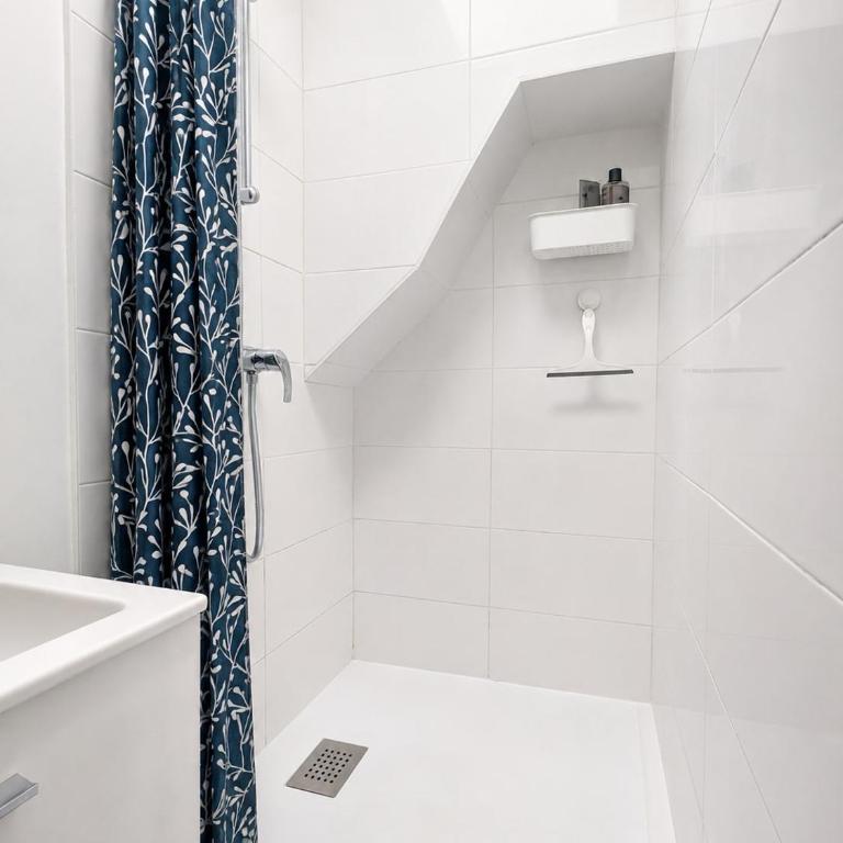 Appartement chic et agréable - 2 personnes - Appartamento con 1 Camera da Letto - 5