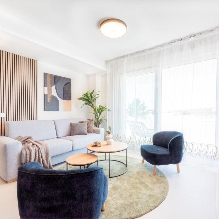 Modern Apartment with Terrace & Pool in Estepona - Deluxe Apartment mit 1 Schlafzimmer - 8