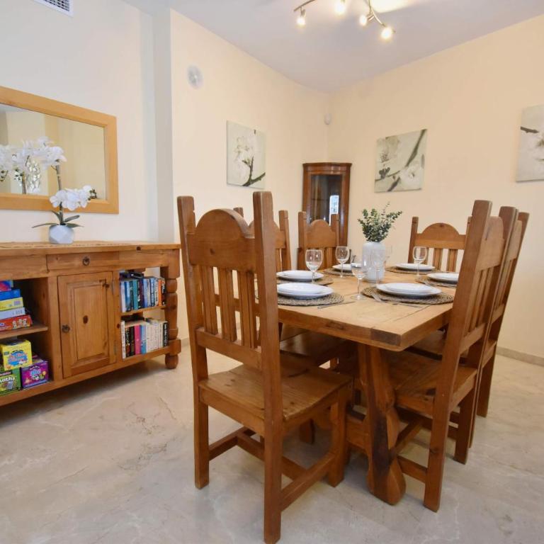 Beach 3br Pool Parking Sleeps 7 - Appartement - 16