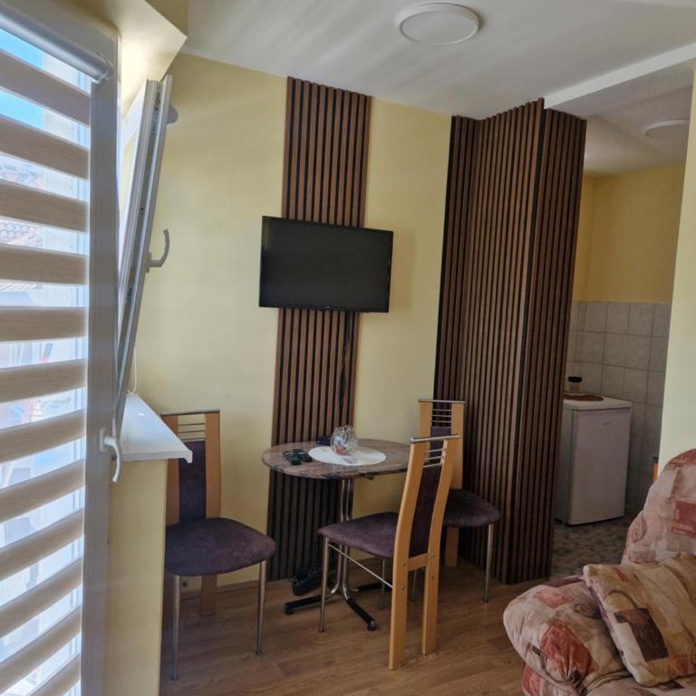 Apartman Elit - Apartment mit 1 Schlafzimmer - 2
