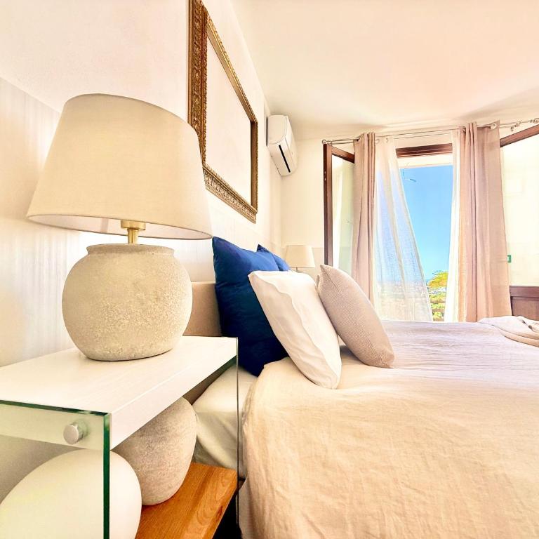 Villa Demirà - Boutique Rooms & Panoramic Pool - Camera Queen con Vista Mare - 4