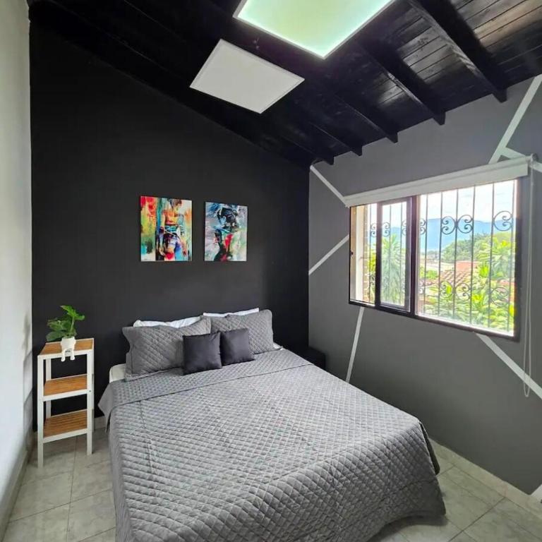 Gabo Chill Room in Medellin - One-Bedroom Apartment - 1