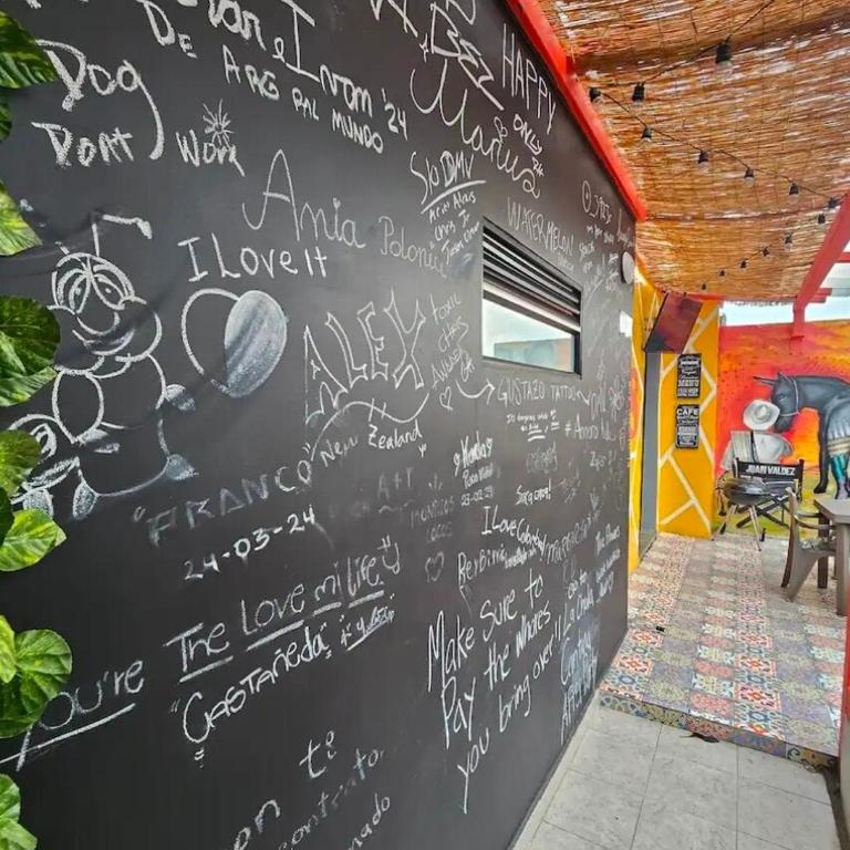 Gabo Chill Room in Medellin - One-Bedroom Apartment - 4