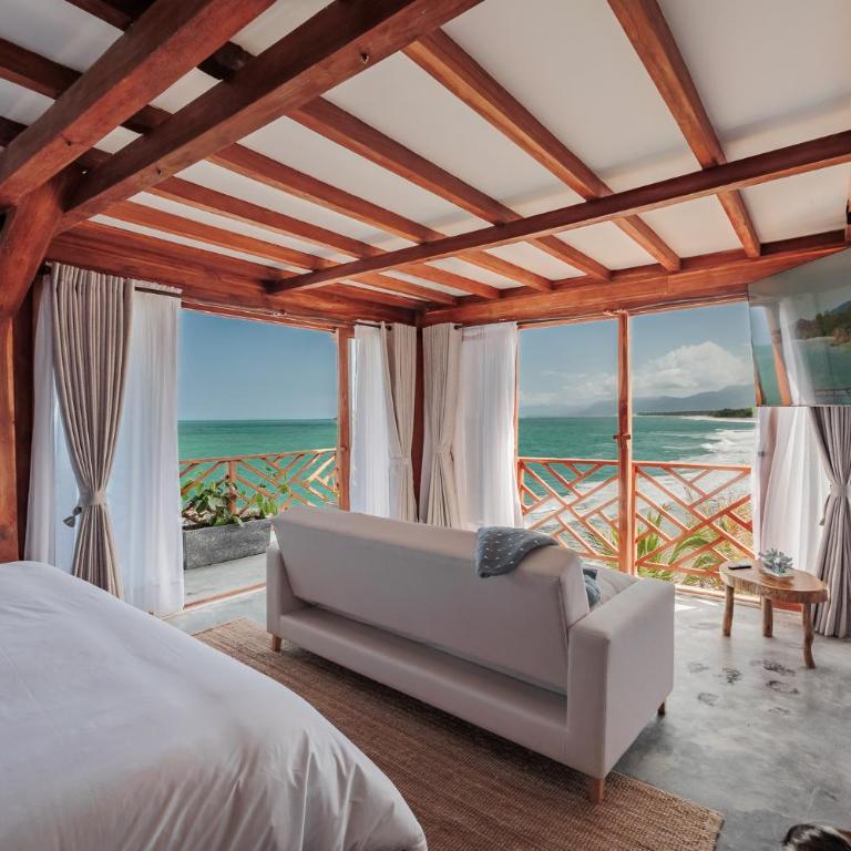 Jaguar Beachfront Ecohotel & Spa - Superior Suite with Sea View - 8